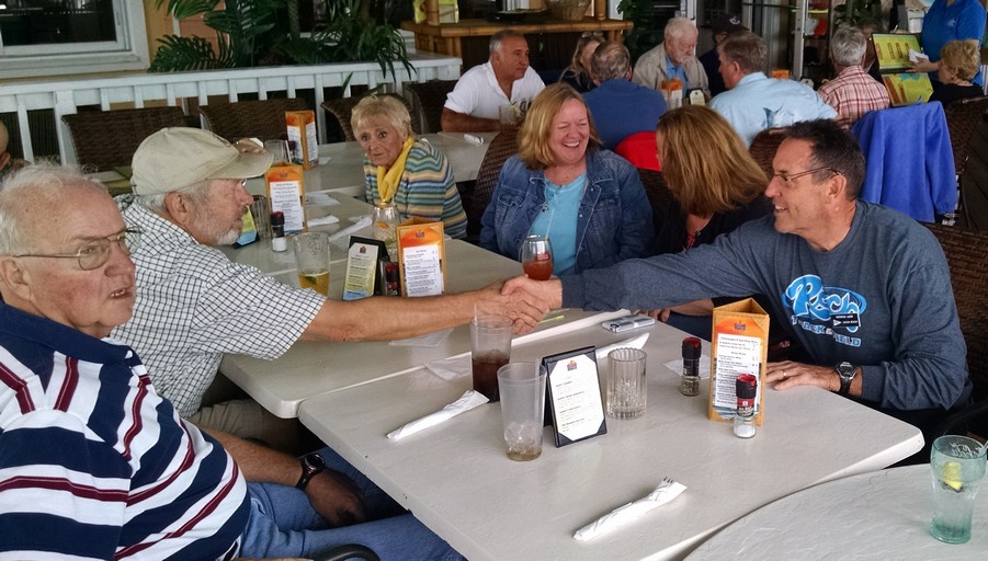 Boating? to Lunch at Sunset Grill